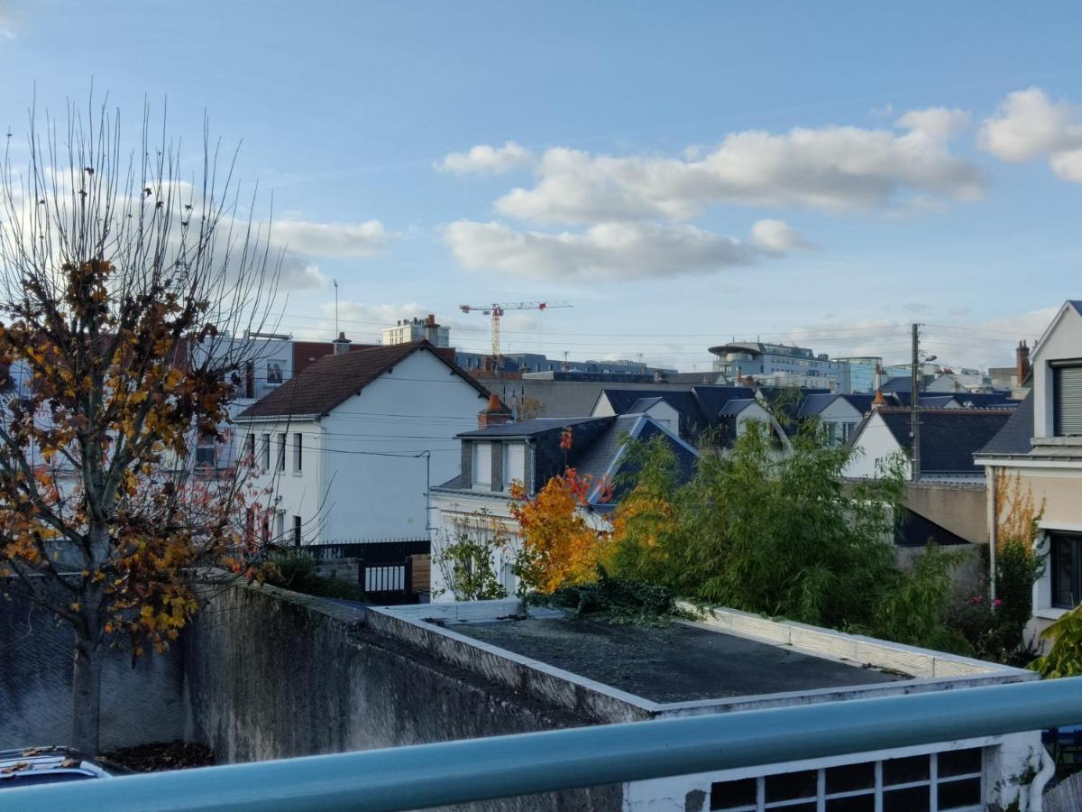 Studio équipé, grande terrasse, à côté de la gare Tours Exterior foto